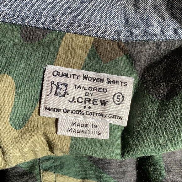 J. Crew Factory camo button down shirt size Small - Picture 4 of 6
